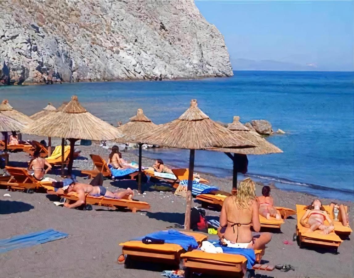 Studios Halaris Περίσσα Εξωτερικό φωτογραφία